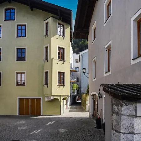 Beautiful Luxurious In The Middle Of The Glass City Rattenberg Раттенберг