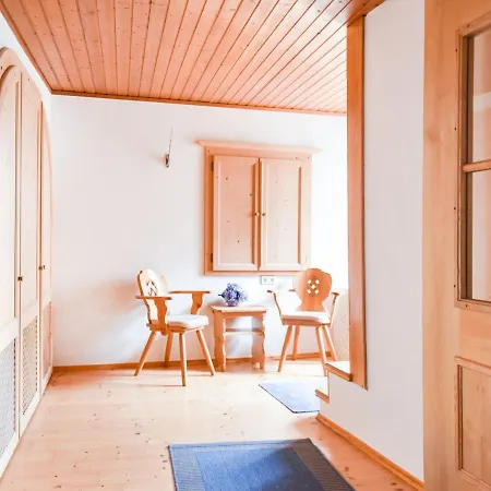 Апартаменты Beautiful Luxurious In The Middle Of The Glass City Rattenberg *