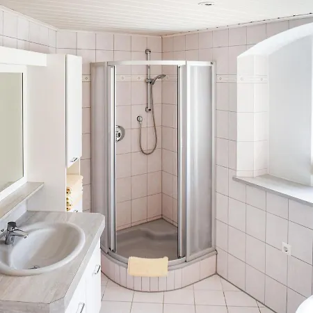 Apartment Beautiful Luxurious In The Middle Of The Glass City Rattenberg *